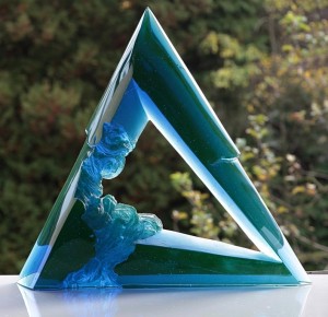 2013_water_whispers_cast_cut_and_polished_glass_54x55x56x11cm_17_kg    