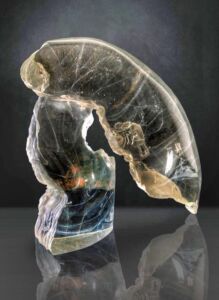  PATHFINDER,kiln cast,cut and polished crystal glass,25x29x8cm,2020