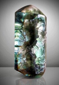 Entry-to-next-dimension-kiln-castcut-and-polished-glass50x28x12cm,2021