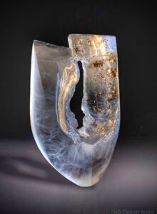 SIGNS,kiln-castcut-and-polished-Bomma-glass glitters-34x22x9cm-2022 (1)