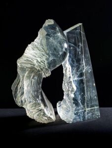 WIND MESSENGER,kiln cast,cut and polished glass,31x25x11 cm,2021